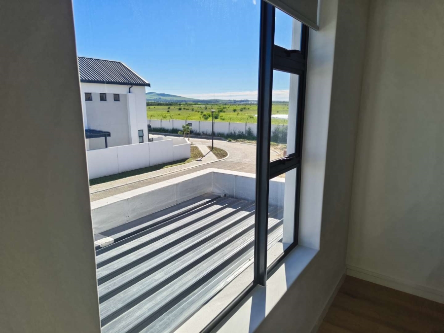 To Let 3 Bedroom Property for Rent in Kraaifontein Western Cape